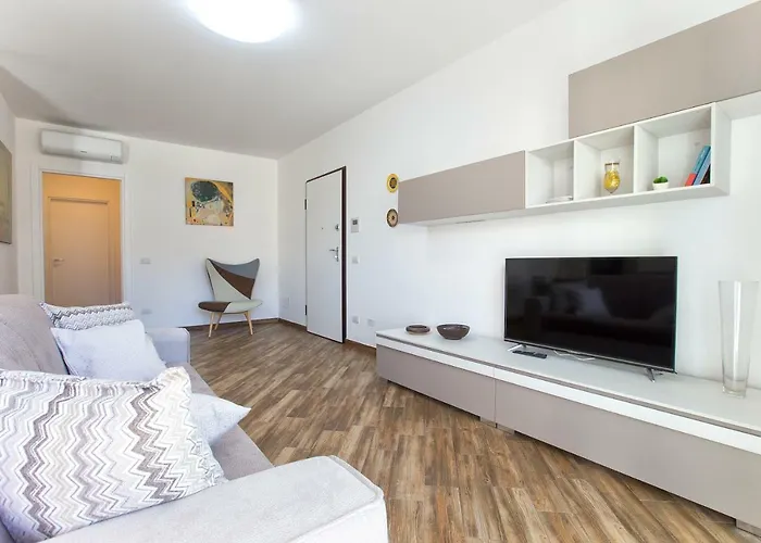 Apartman House Garden E Sky