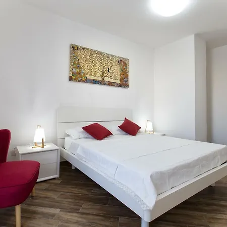 Apartament House Garden E Sky *