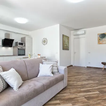 Apartamento House Garden E Sky